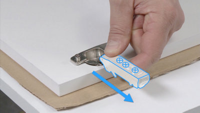 positionnez les rails de fixation