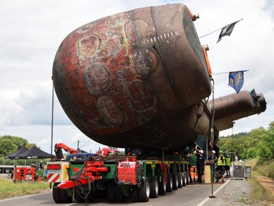 04-aha-MAN-zvldol-transport-350-tonovho-obra.jpg