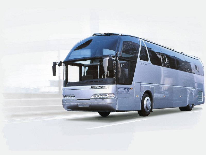 1020x765-HoF-NEOPLAN-2000-Starliner.jpg