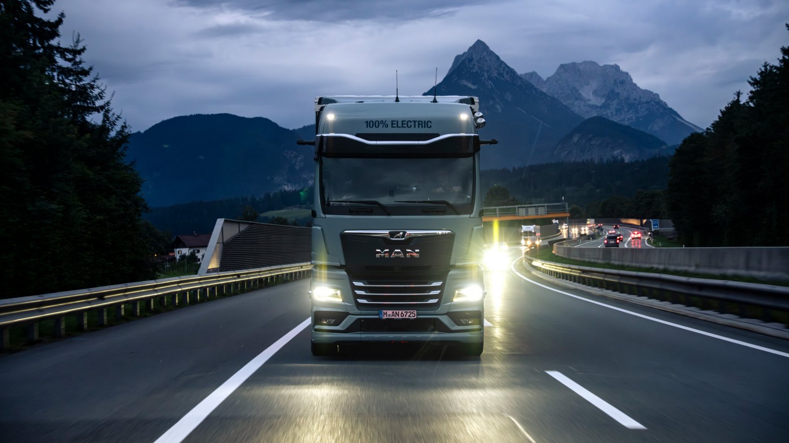 MAN eTGX on the motorway at night.