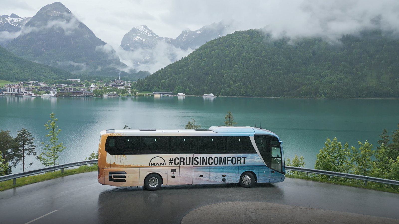 16-9---2400-x-1350-px-man-Bustour-Influencer-Magne-Video1.jpg
