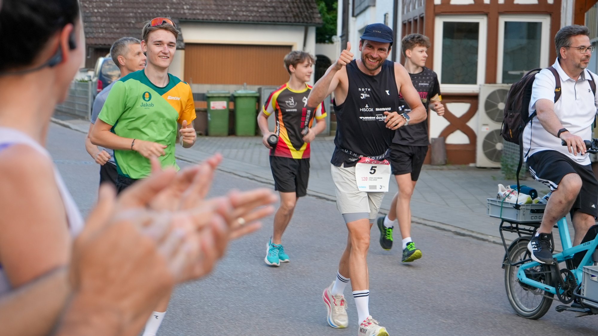 16-9---2400-x-1350-px-man-stories-Ironman-Deichmann-slider1-1.jpg