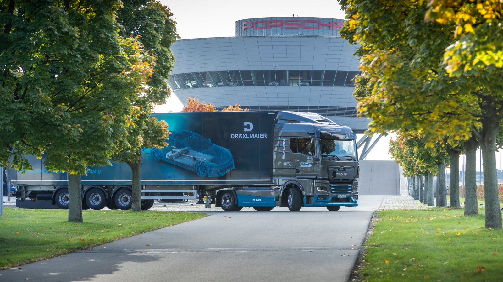 16-9---2400-x-1350-px-man-stories-eTruck-an-Kunden-header.jpg