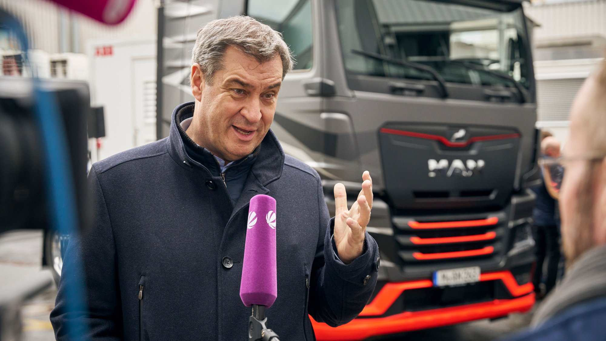 16-9---2400-x-1350-px-man-stories-soeder-megawattladen-zitat.jpg