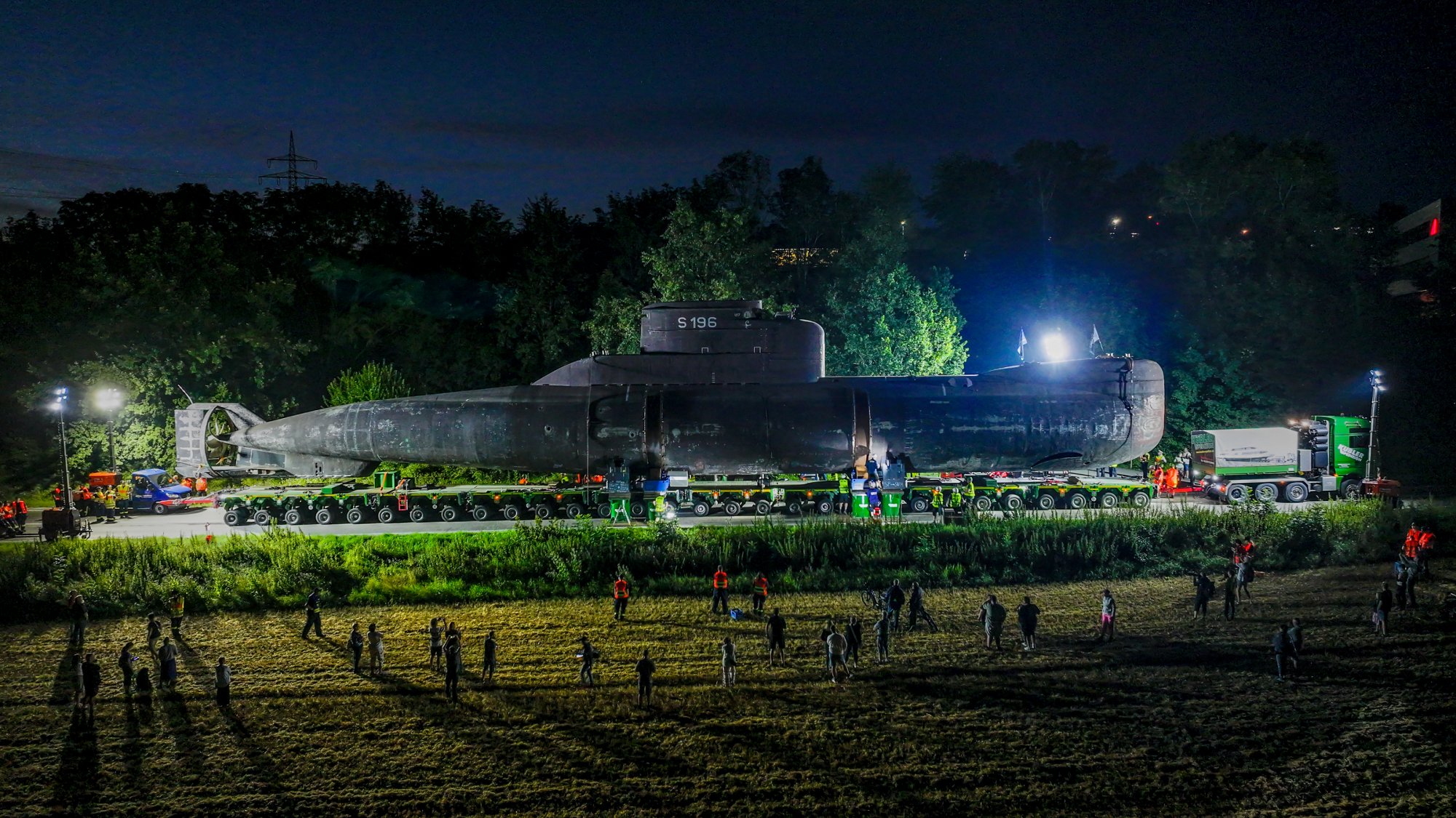 16-9---2400-x-1350-px-man-stories-uboot-transport-galerie5.jpg