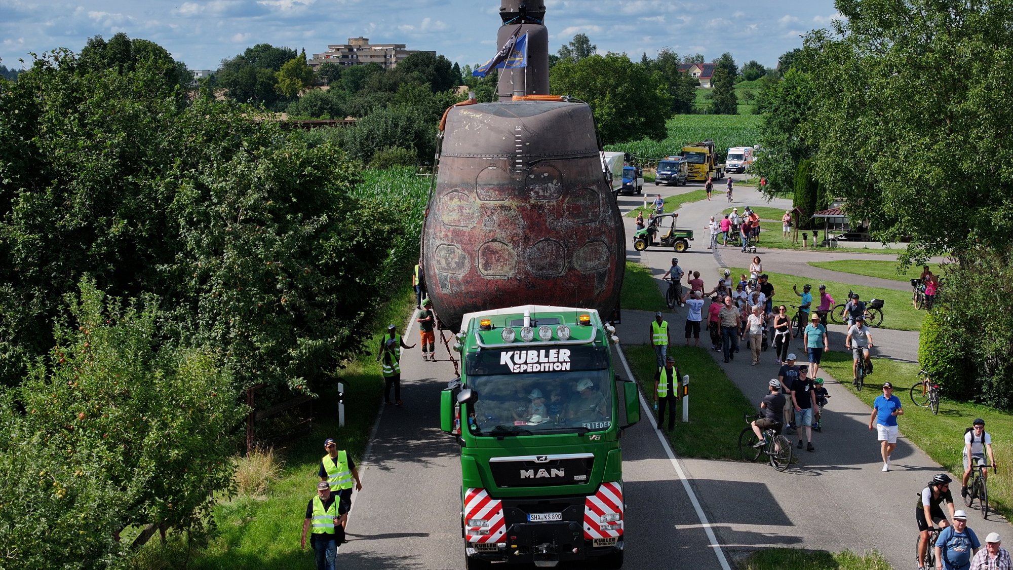 16-9---2400-x-1350-px-man-stories-uboot-transport-galerie6.jpg