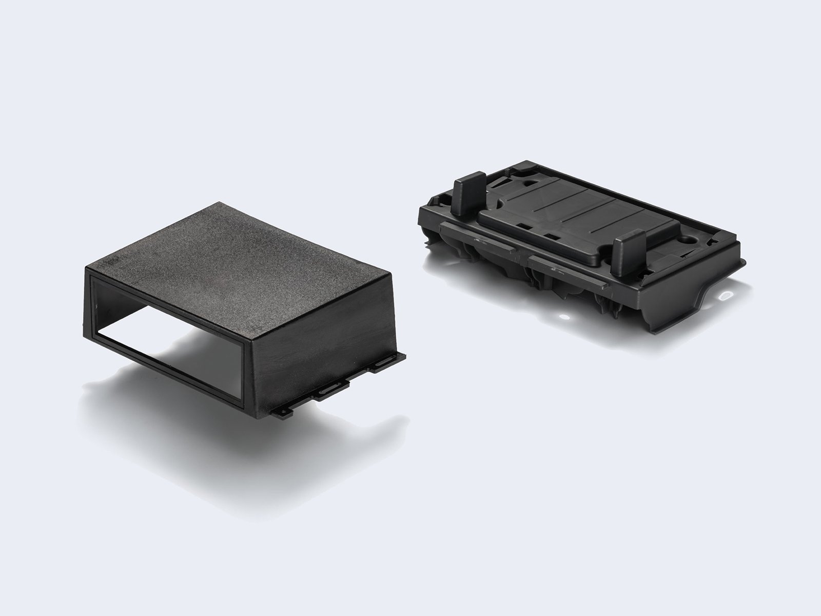 1600x1200-infotainment-iso-din-schacht-gruppebaseframe.jpg