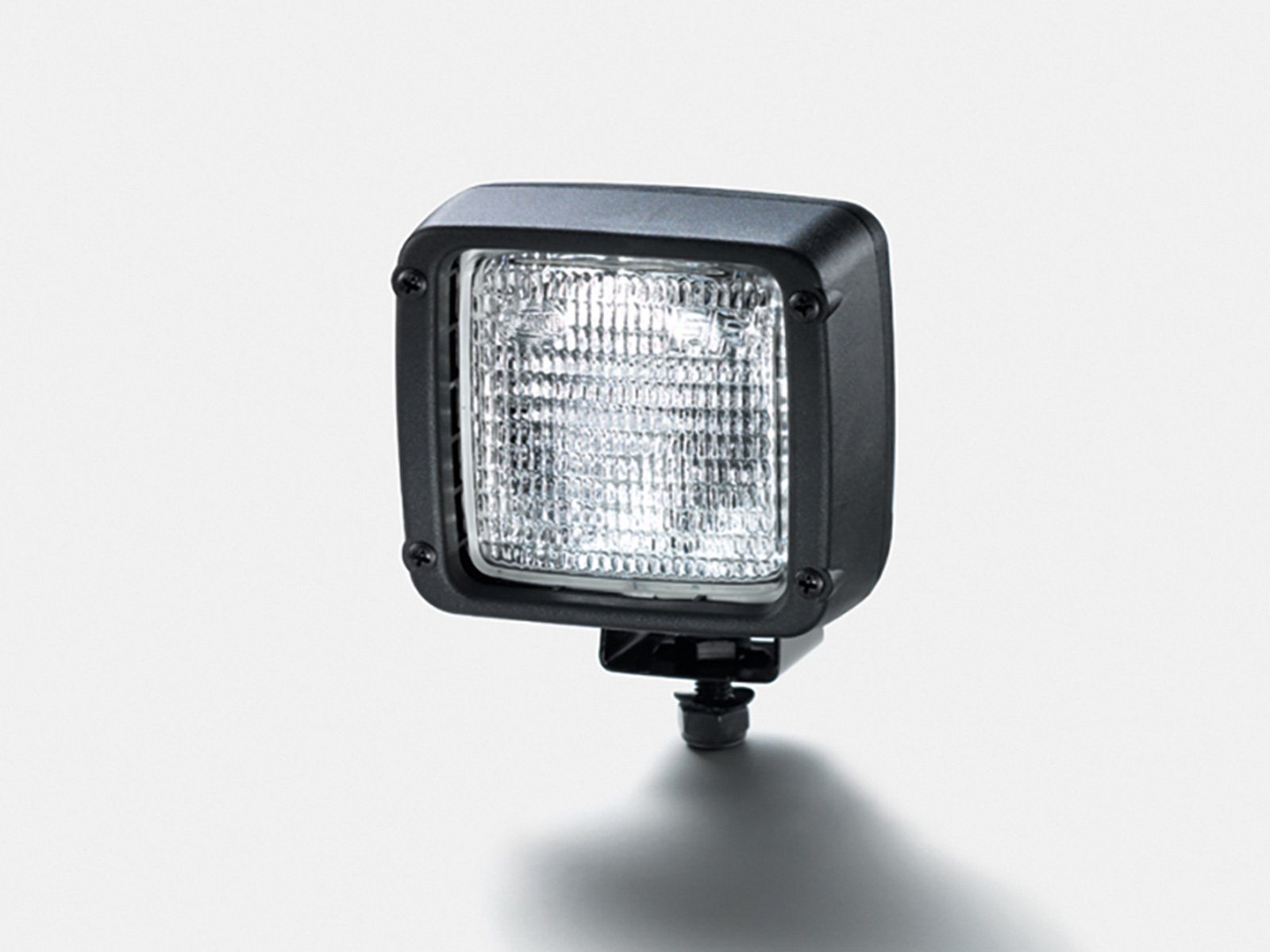 1600x1200-safety-arbeitsschweinwerfer-halogen.jpg