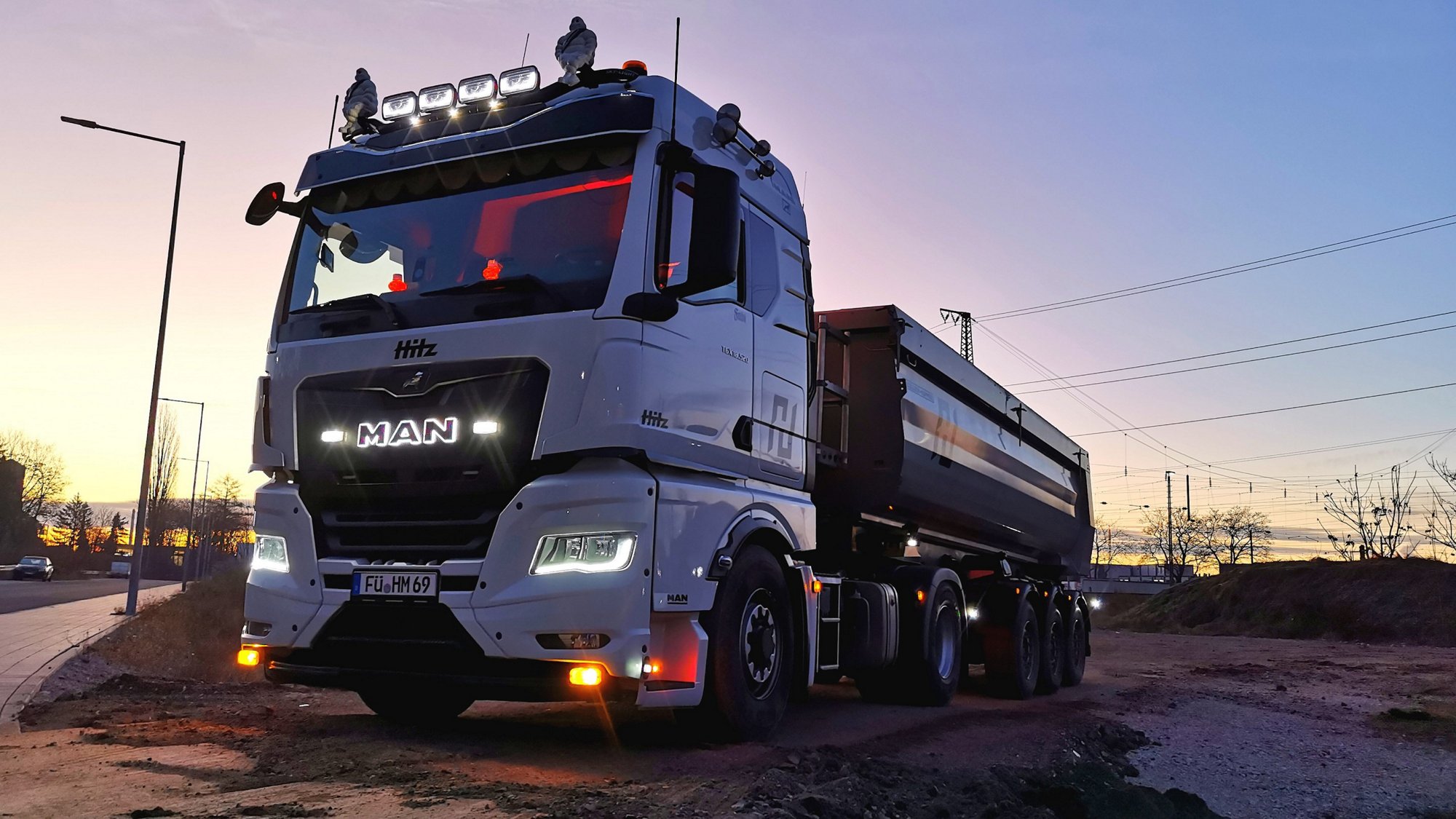 MAN tipper
