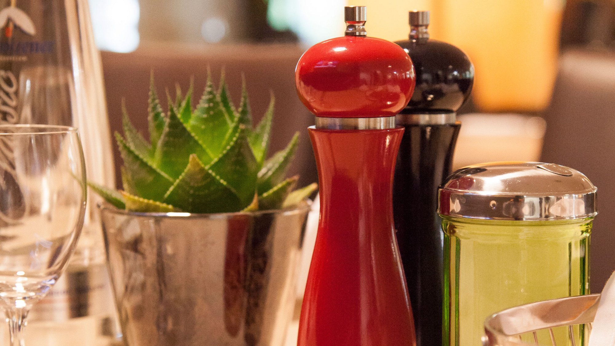 Gemütliches Ambiente mit Ausblick im MAN Restaurant