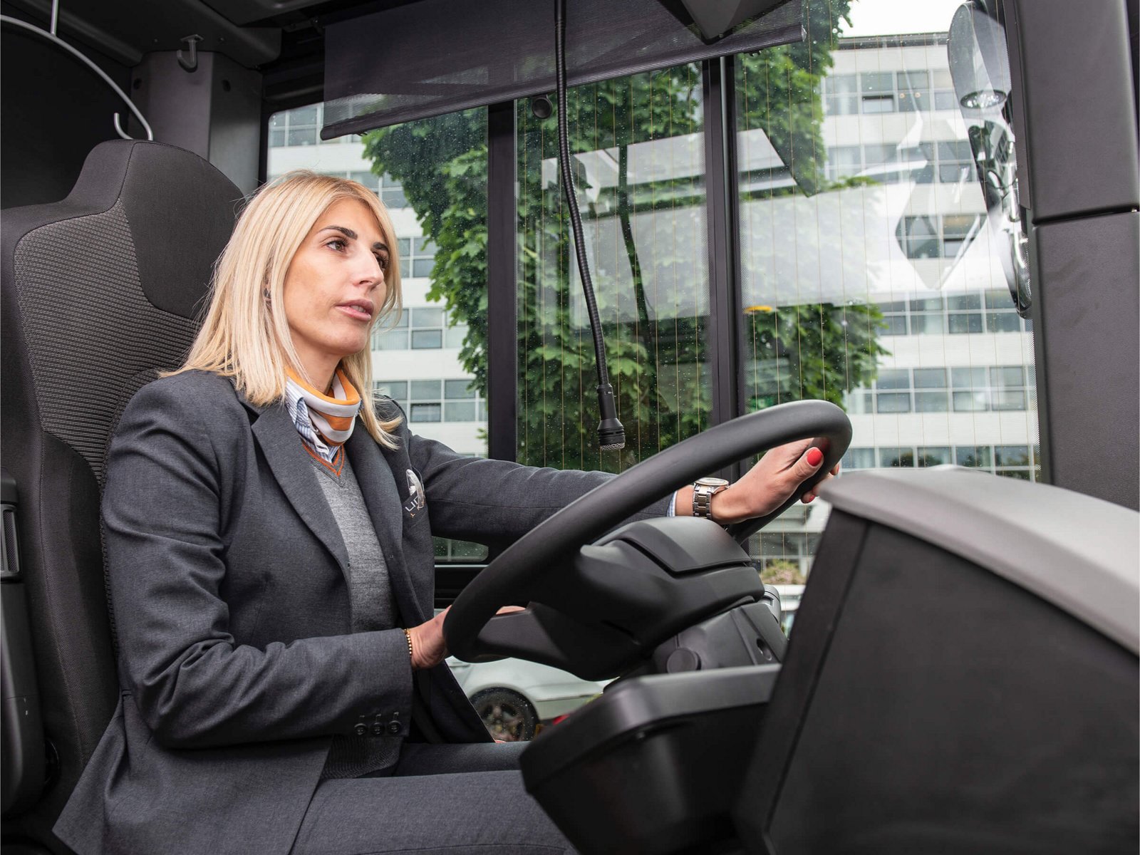 man lion’s city e, električni autobus, električni autobus man, električni autobusi, Austrija, Linz, vozač probnih vožnji, vozačica probnih vožnji, vozačica autobusa