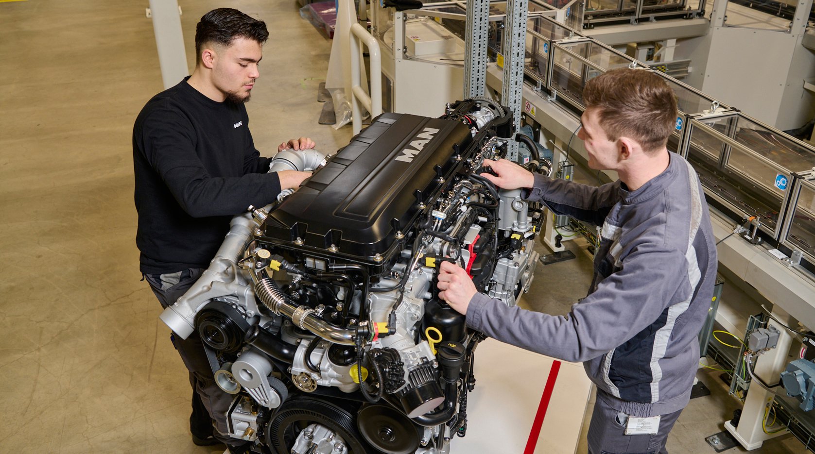 Posledn-vznetov-motor-z-Norimbergu.jpg