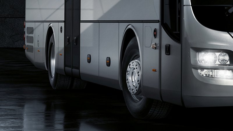 Vakaiden pyöräaukkojen ansiosta MAN Lion’s Intercity soveltuu täydellisesti vaativiin, kestäviin tehtäviin
