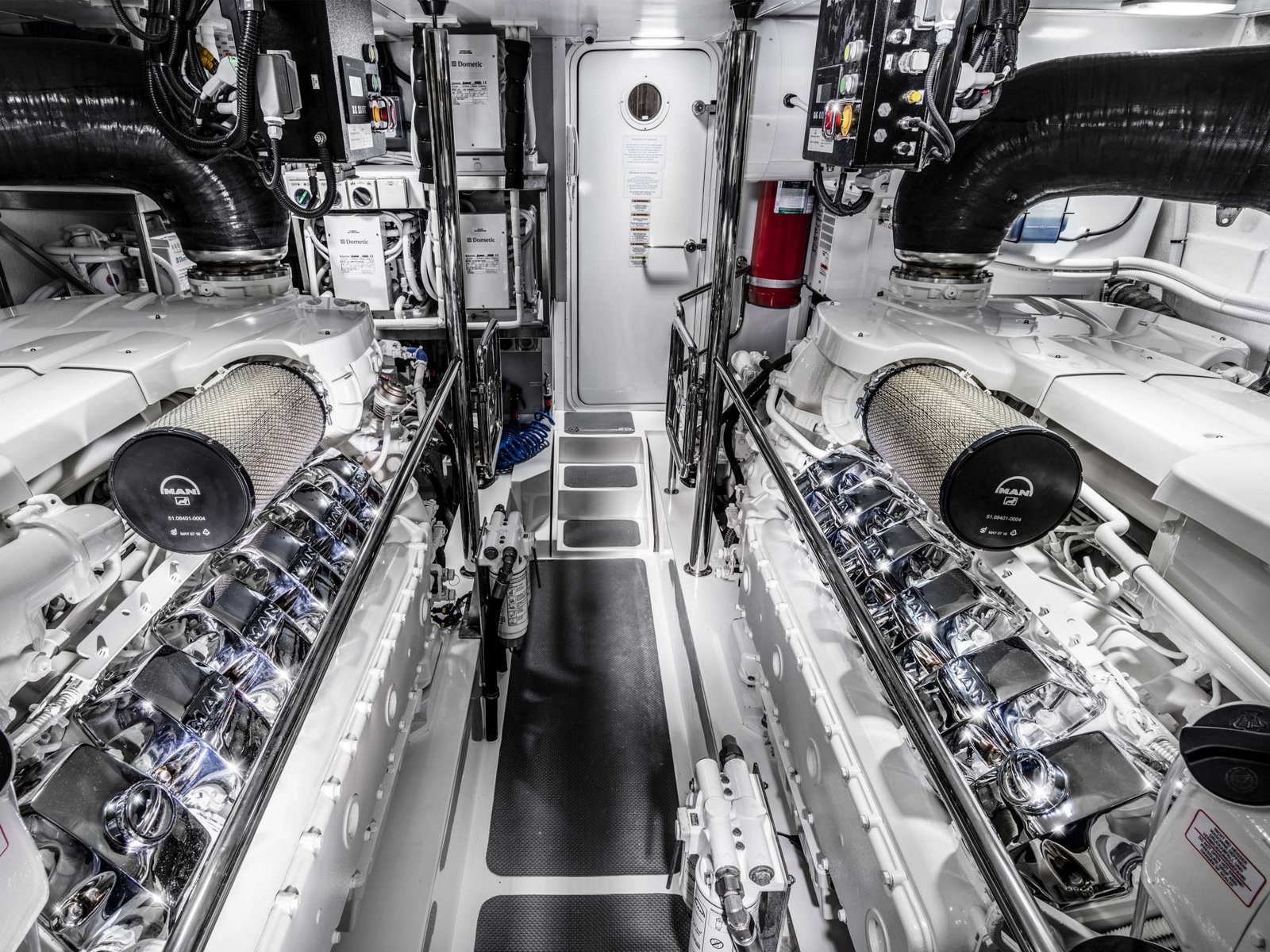 man-engines-lasamericas-service-schmierstoffe-4x3.jpg
