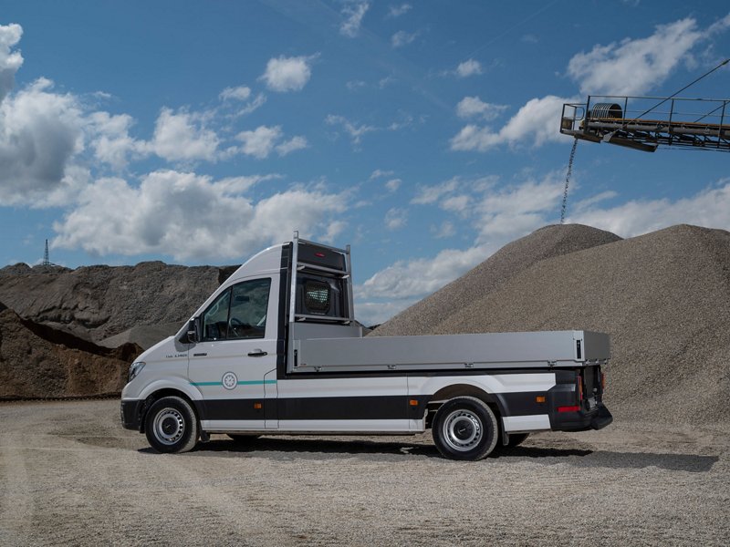 man-etge-derivatives-3-way-tipper-03.jpg