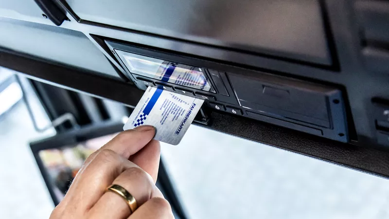 Reconnaissance des langues via la carte conducteur
