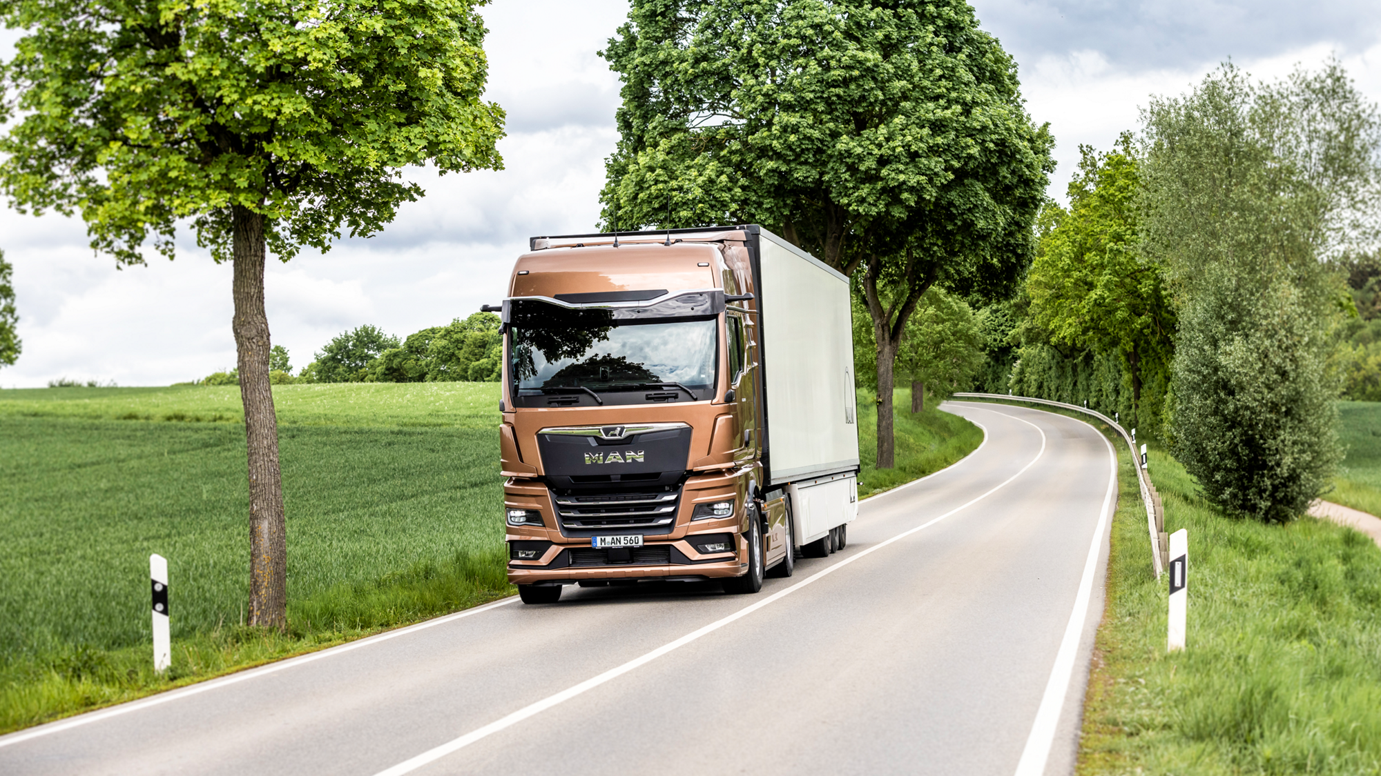 man-lkw-tgx-teaser-country-4-3.png