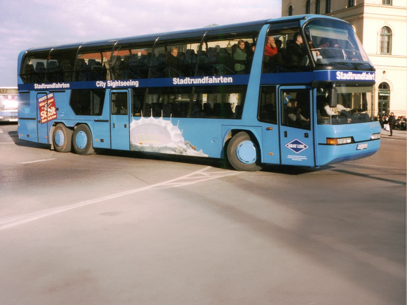 skyliner-historie-1999-2400x1800.png