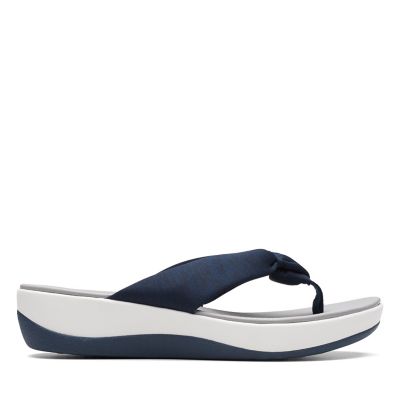 clarks cloudsteppers thongs