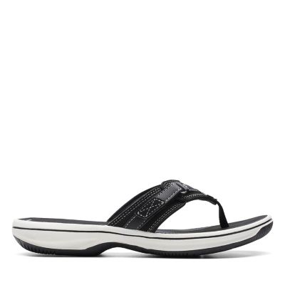 clarks black leather flip flops