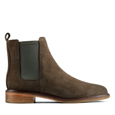 clarks arlo chelsea boots