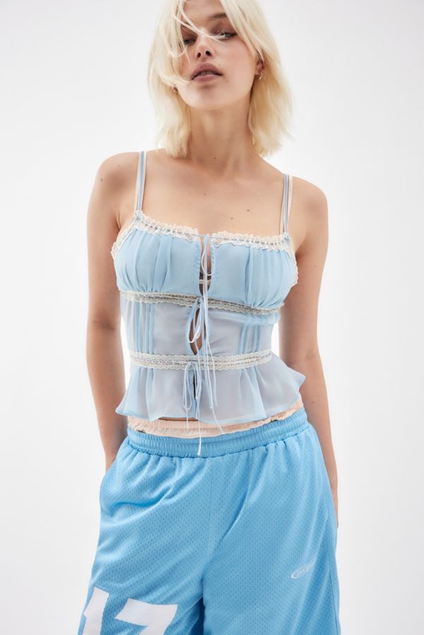 Vista diapositiva: 1: Kimchi Blue Ivy Lace Tie-Front Cami