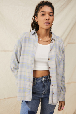 UO - Chemise boutonnée à carreaux et manches longues | Urban Outfitters FR