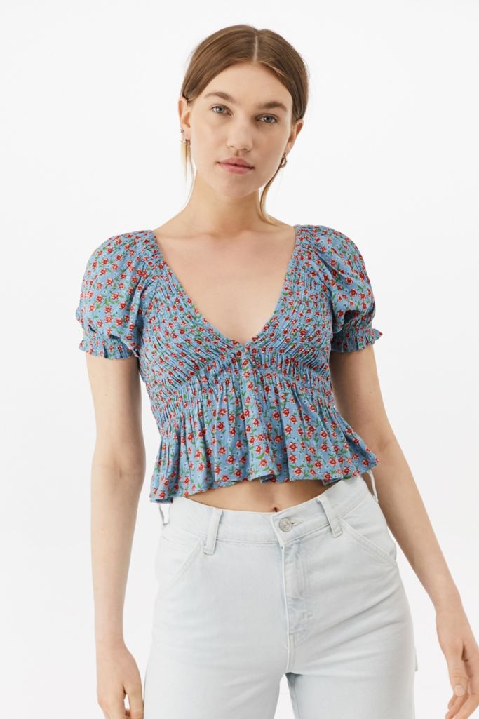 UO Izzy Rosebud Smocked Puff Sleeve Blouse | Urban Outfitters UK