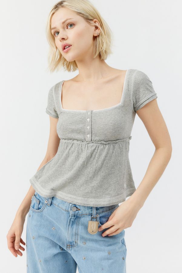 Slide View: 1: UO Brittney Babydoll Top