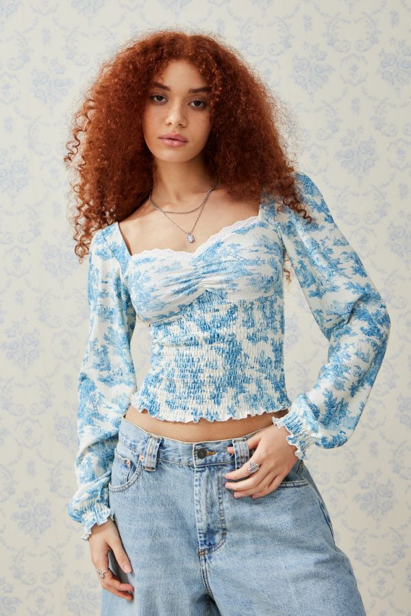 Slide View: 3: UO Sydney Toile De Jouy Bluse