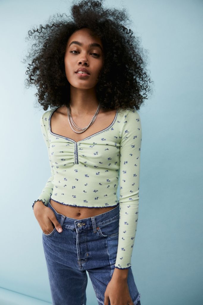 UO Long Sleeve Ditsy Floral Sweetheart Top | Urban Outfitters UK