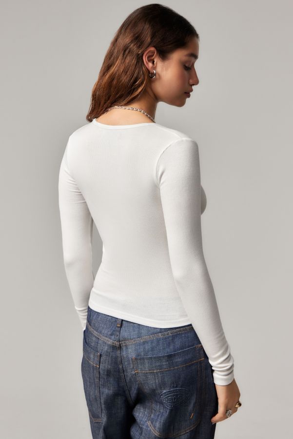 Vista de diapositivas: 4: Silence + Noise Brody Long Sleeve Shrug Top