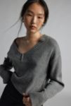 Thumbnail View 1: BDG Jenna V-Ausschnitt Pullover