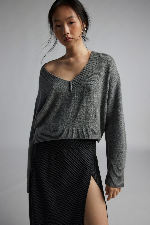 Slide View: 4: BDG Jenna V-Ausschnitt Pullover