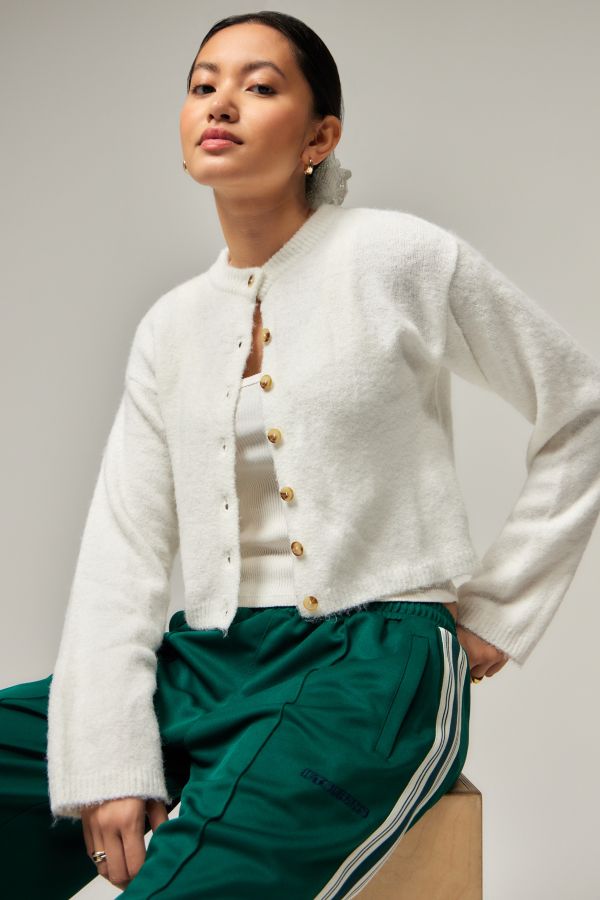 Vista de diapositivas: 1: UO Casey Crew Cardigan