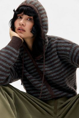 UO Tyler Durchknopf-Kapuzenpullover