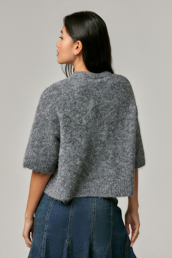 Slide View: 4: UO Dakota Short Sleeve Cardigan