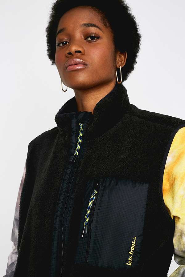 iets frans... Gigi Black Fleece Gilet | Urban Outfitters UK