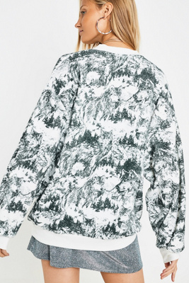 wolf sweatshirt urban outfitters