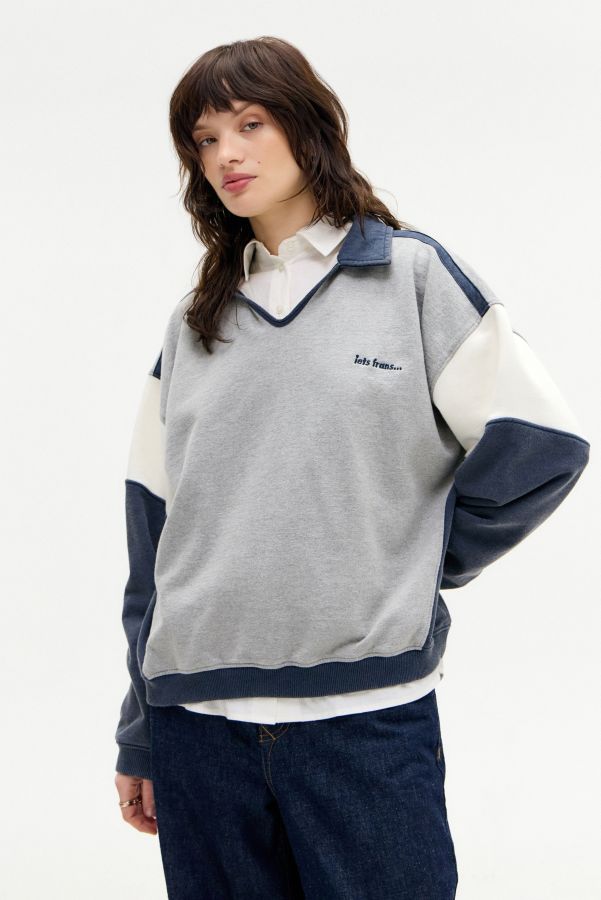 Vista de diapositivas: 1: iets frans... Open Neck Stripe Sweatshirt