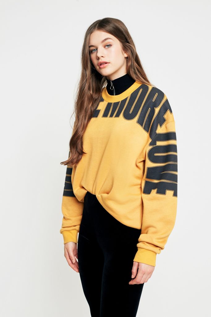 Urban Outfitters Love More Sweatshirt Urban Outfitters FR
