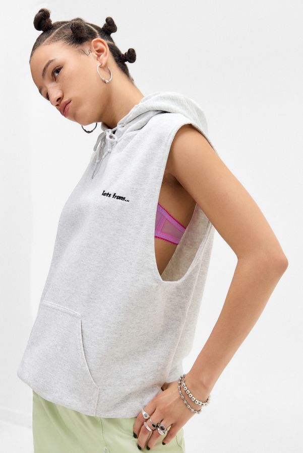 Slide View: 6: iets frans... Grey Cutoff Hoodie