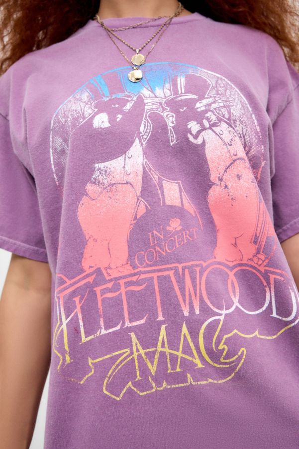 Slide View: 3: UO Fleetwood Mac Pinguin Papa T-Shirt