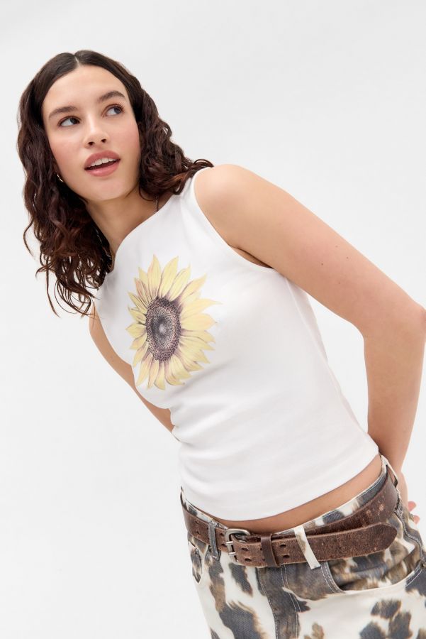 Slide View: 1: UO Lia Sonnenblume Muskelshirt