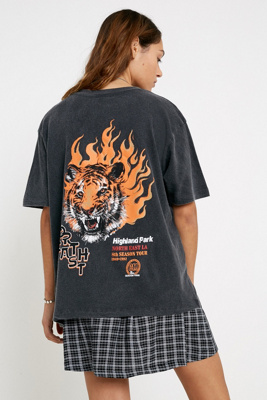 urban outfitters tiger tee