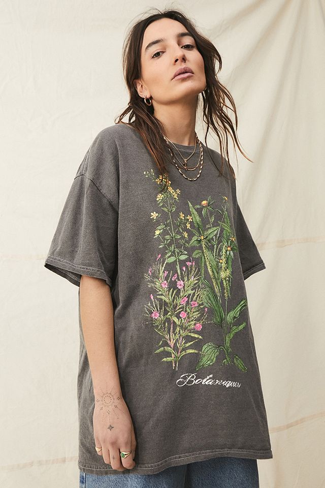 UO Washed Botanical Dad T-Shirt | Urban Outfitters UK