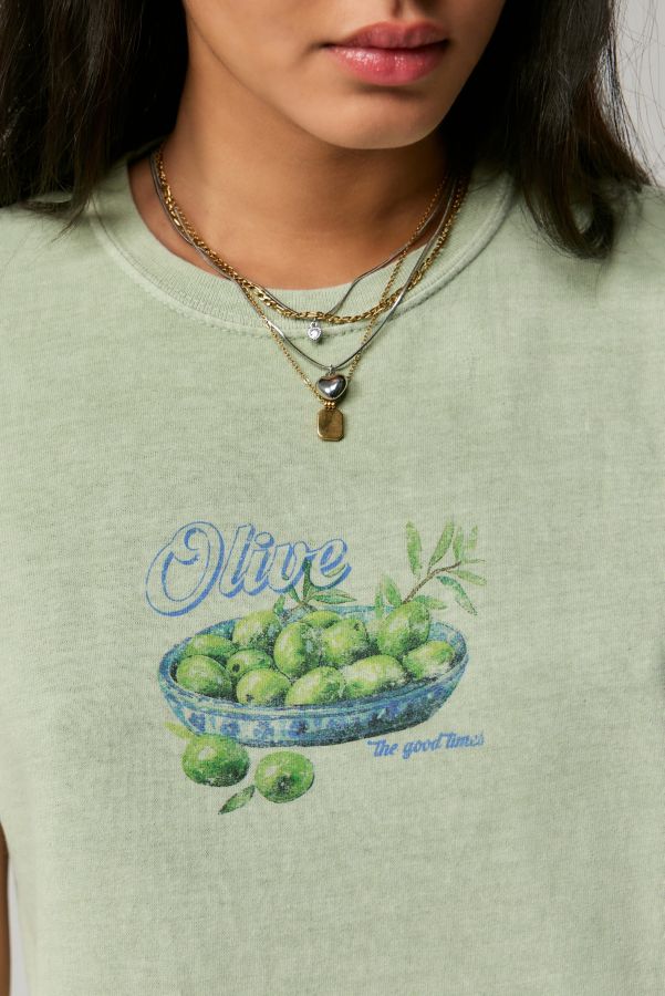 Slide View: 2: UO Olive Bowl Relaxed T-Shirt