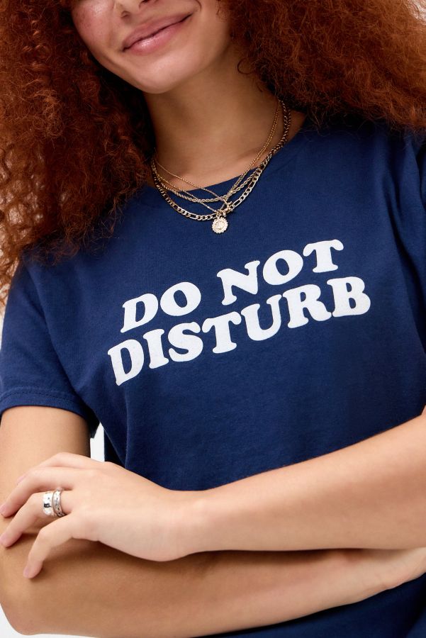 Vista de diapositivas: 3: Camiseta UO No Molestar