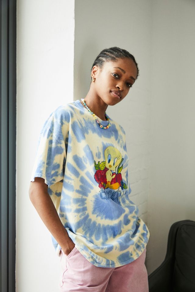 UO Tweety Tie-Dye Dad Fit T-Shirt | Urban Outfitters UK