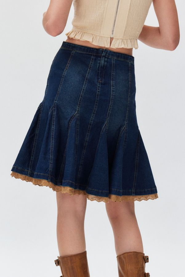 Slide View: 4: Kimchi Blue Tamara Spitze Denim Midi Rock